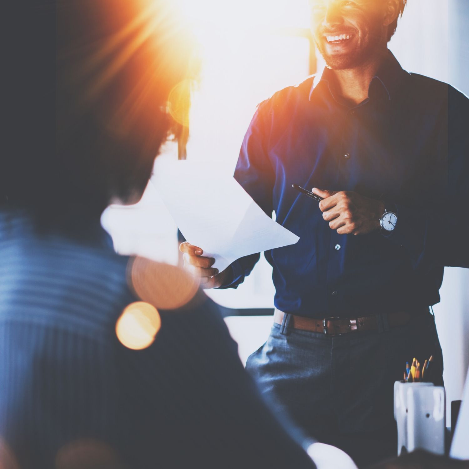 Gestão activa e de parceria com a estratégia dos sectores da empresa